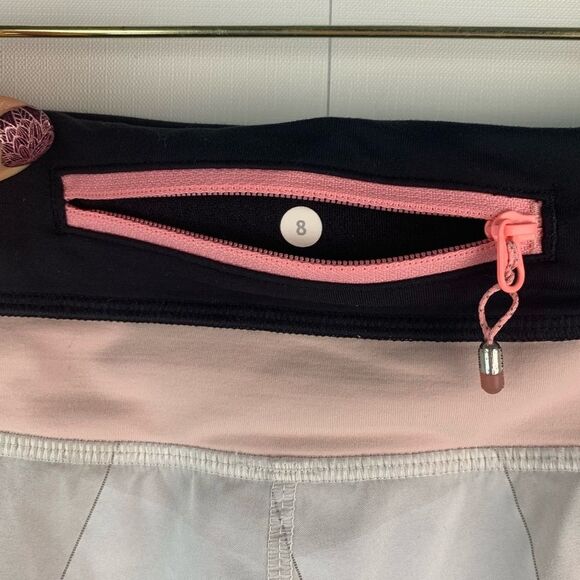 Lululemon Women Groovy Run Short Gingham Gray Pink Black Size 8 Training Running - Picture 6 of 8